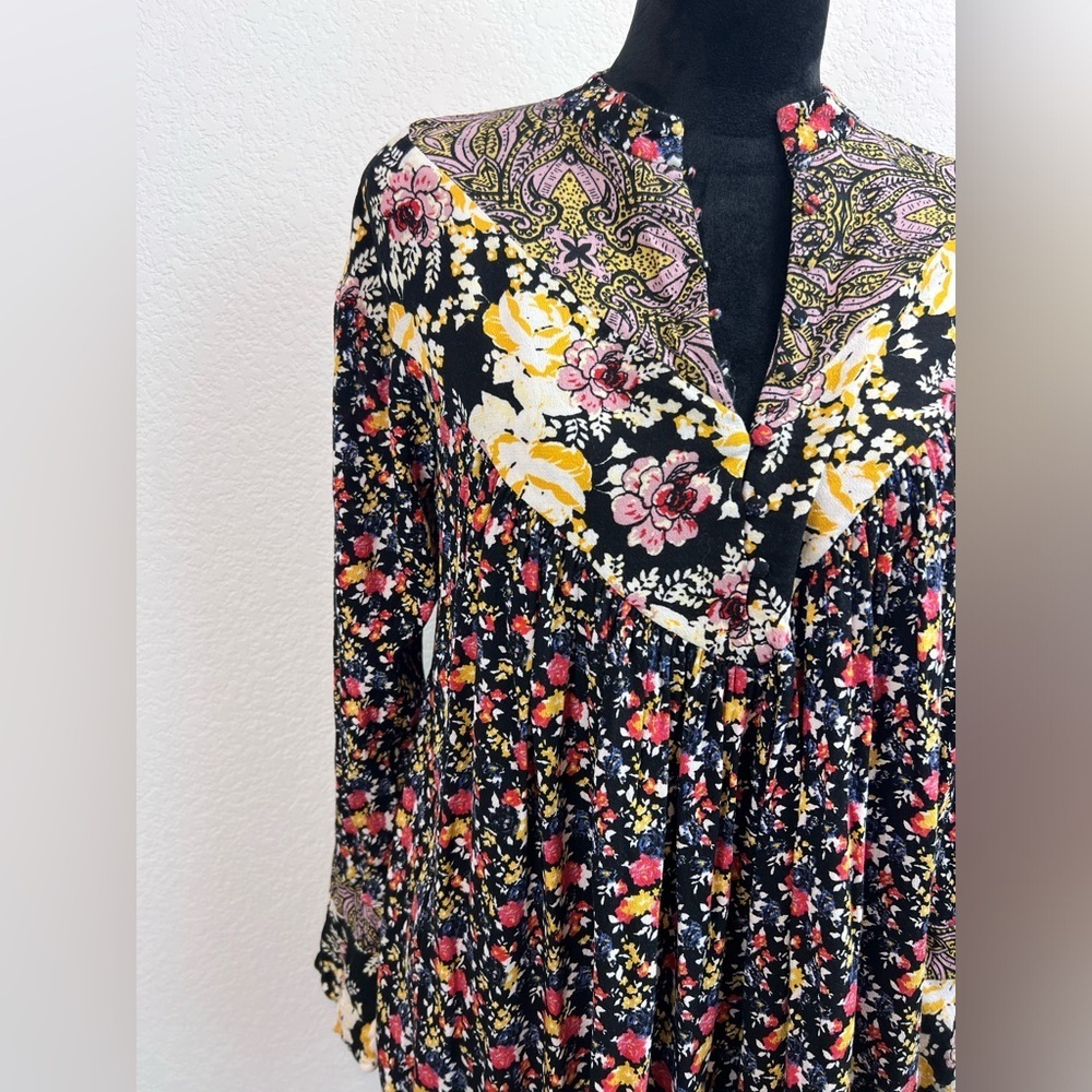 Free People Wildflower Fields Henley Top Size Small - Picture 2 of 9